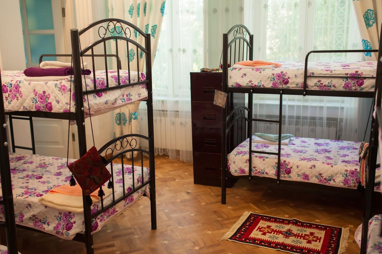 Land Of Fire Hostel Baku Ngoại thất bức ảnh