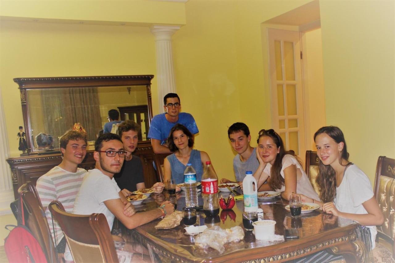 Land Of Fire Hostel Baku Ngoại thất bức ảnh
