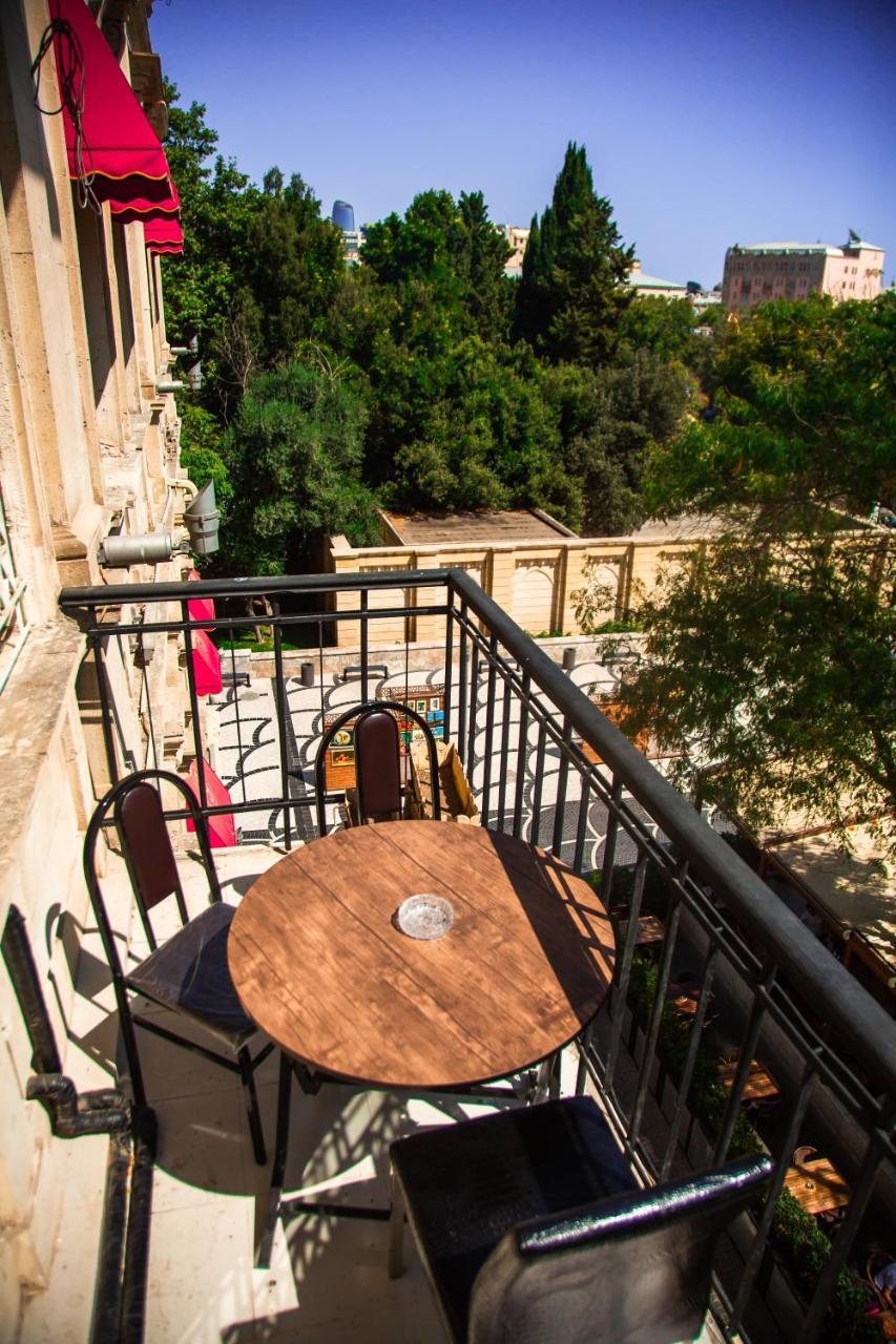 Land Of Fire Hostel Baku Ngoại thất bức ảnh